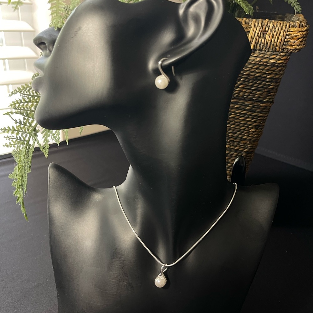 Elegant Big Clear Freshwater Pearl Set 925 Sterling Silver.Earrings And Necklace